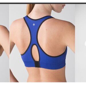 ❤️ LULULEMON size 4 Go steady cycling bra in blue L30